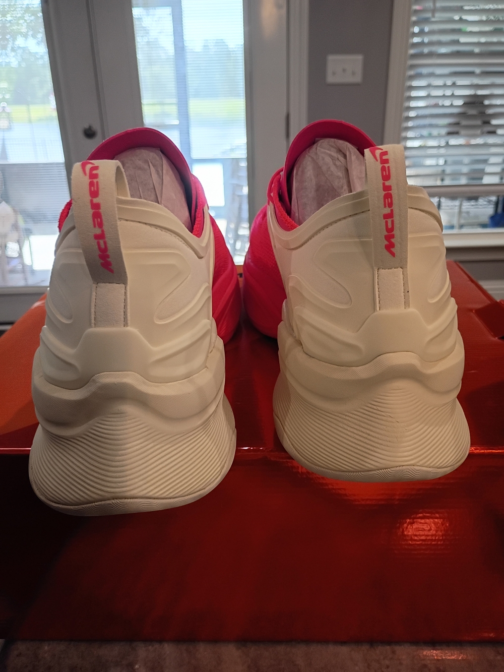 APL McLaren Hyspeed Men's Magenta & Cream Athletic Shoes New - Picture 10 of 16
